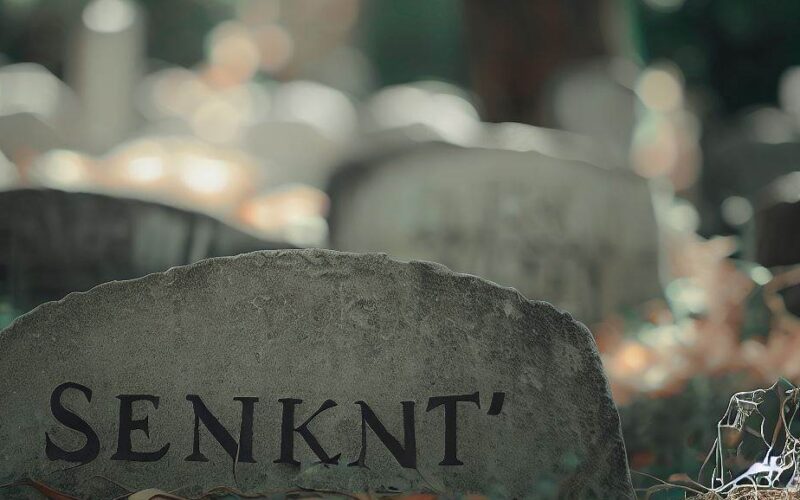 Sennik - Cmentarz: Znaczenie snu