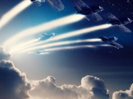 Sennik - Samoloty na niebie: Znaczenie snu