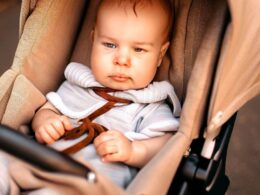 Sennik dziecko w wózku - znaczenie snu
